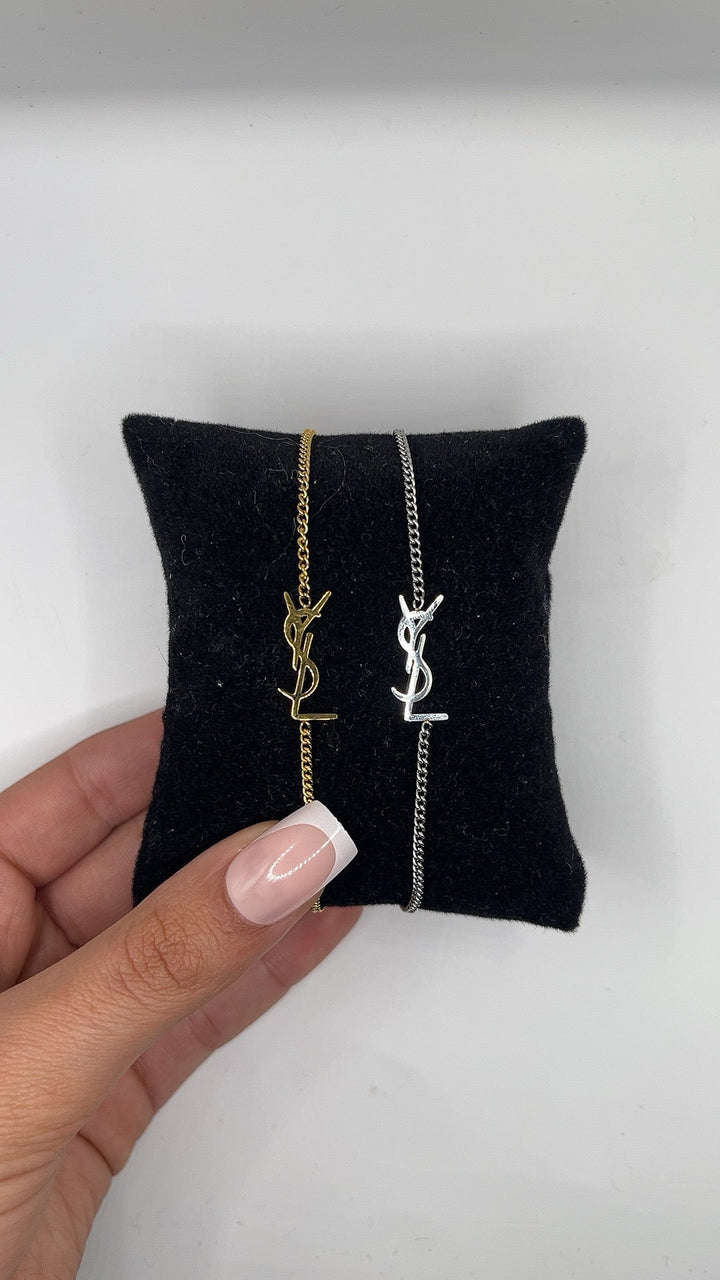 Saint Initial Set